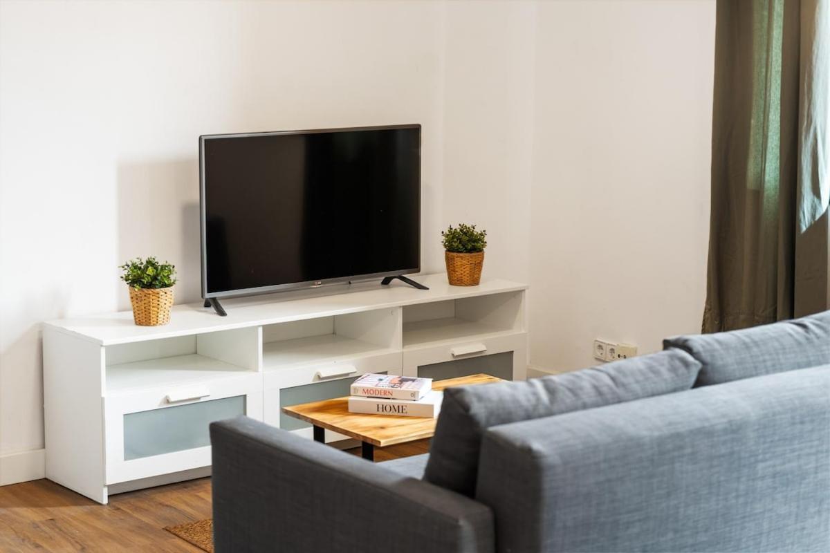 Lodging Apartments Liceu G1 Barcelona Eksteriør bilde