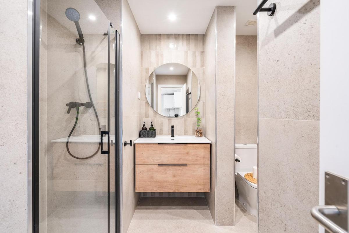 Lodging Apartments Liceu G1 Barcelona Eksteriør bilde